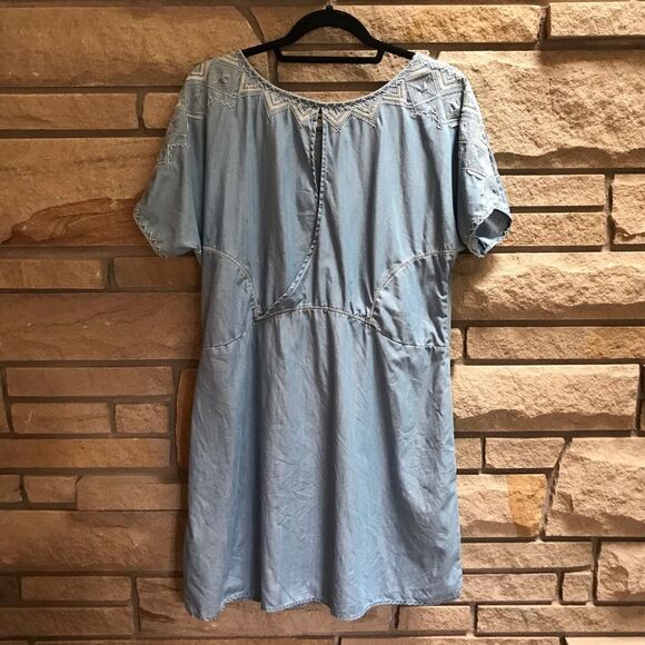 Anthropologie Holding Horses Embroidered Dress Denim Chambray Pockets Medium - Picture 3 of 14